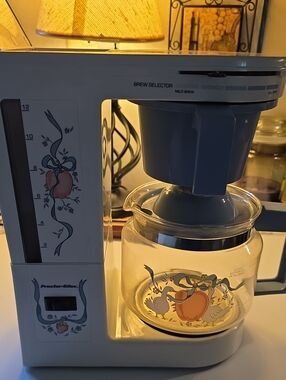 RARE Proctor-Silex Marmalade Goose Coffee Maker